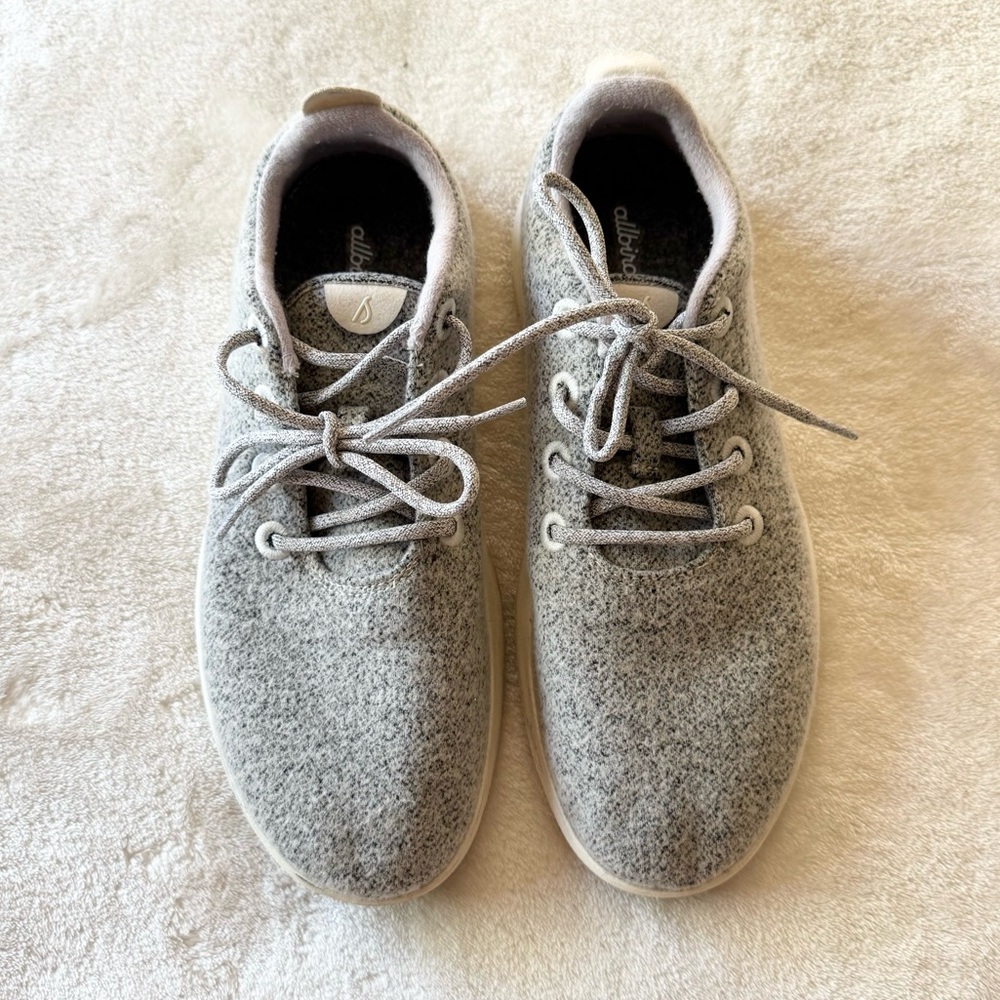 Allbirds Men’s Wool Runner Sneakers Size 10 Light Gray